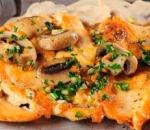 Оригинальное блюдо из доступных ингредиентов – курица с шампиньонами в духовке Приготовить курицу с грибами и сыром